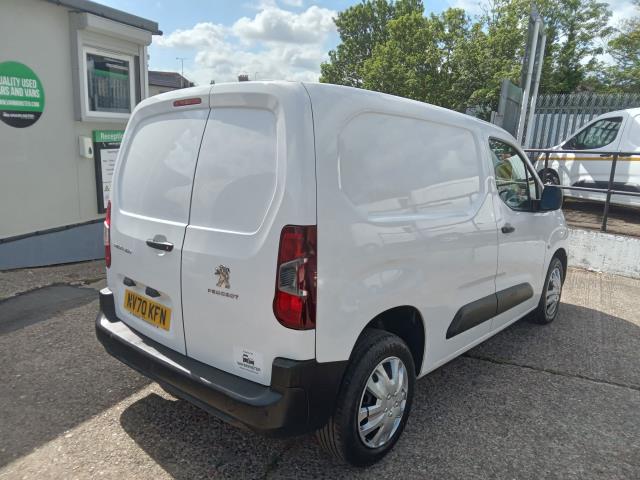 2021 Peugeot Partner 1000 1.5 Bluehdi 100 Professional Van (NV70KFN) Image 12