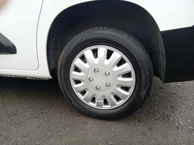 2020 Peugeot Partner 1000 1.5 Bluehdi 100 Professional Van (NV70KGA) Image 10