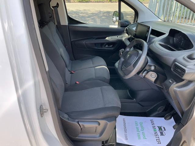 2021 Peugeot Partner 1000 1.5 Bluehdi 100 Professional Van (Limited to 70MPH) (NV70KGF) Image 16