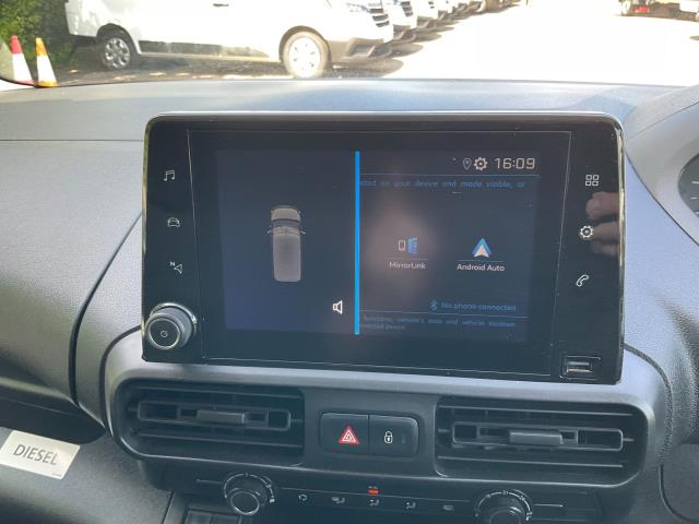 2021 Peugeot Partner 1000 1.5 Bluehdi 100 Professional Van (Limited to 70MPH) (NV70KGF) Image 23