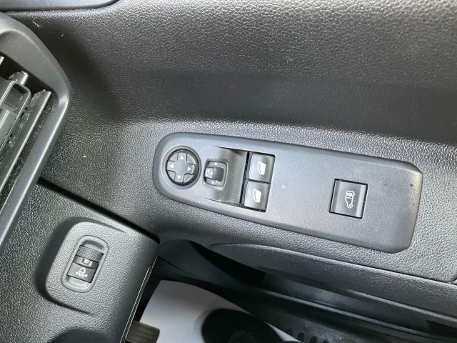 2021 Peugeot Partner 1000 1.5 Bluehdi 100 Professional Van (Limited to 70MPH) (NV70KGF) Image 32