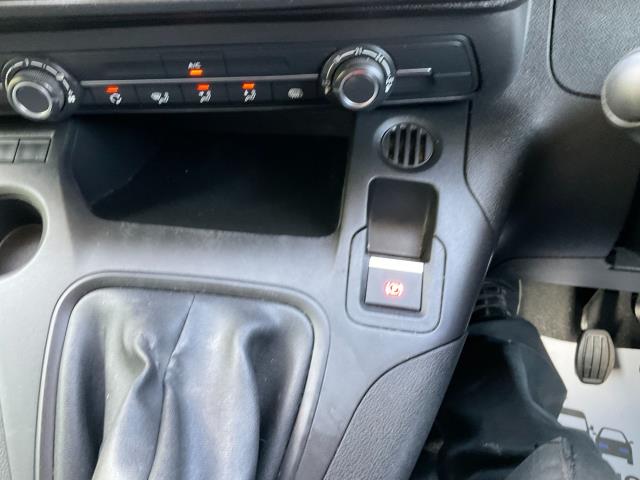 2021 Peugeot Partner 1000 1.5 Bluehdi 100 Professional Van (Limited to 70MPH) (NV70KGF) Image 26