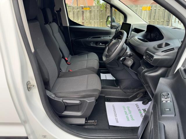 2021 Peugeot Partner 1000 1.5 Bluehdi 100 Professional Van (NV70KNA) Image 15