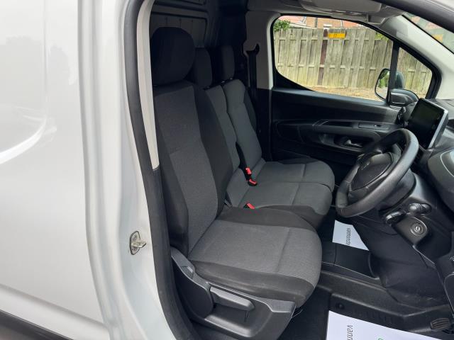 2021 Peugeot Partner 1000 1.5 Bluehdi 100 Professional Van (NV70KNA) Image 16