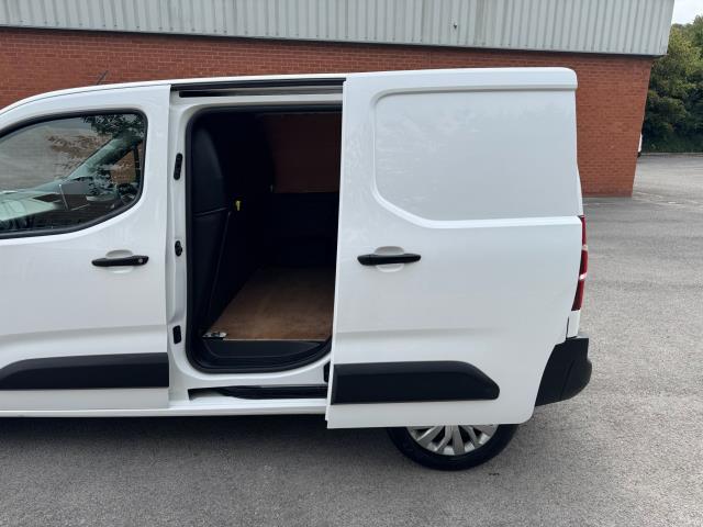 2021 Peugeot Partner 1000 1.5 Bluehdi 100 Professional Van (NV70KNA) Image 40
