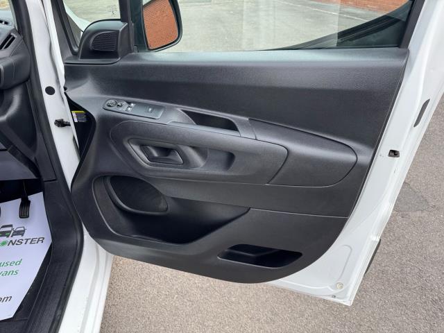 2021 Peugeot Partner 1000 1.5 Bluehdi 100 Professional Van (NV70KNA) Image 18