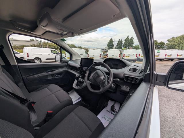 2021 Peugeot Partner 1000 1.5 Bluehdi 100 Professional Van (NV70KND) Image 10