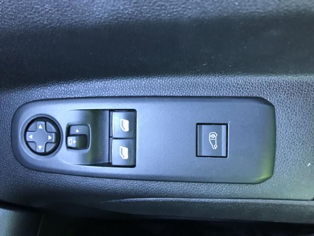 2021 Peugeot Partner 1000 1.5 Bluehdi 100 Professional Van (NV70KPX) Image 28