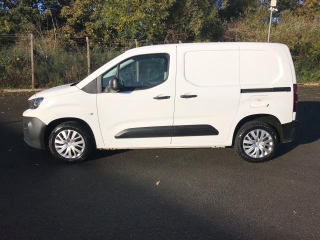 2021 Peugeot Partner 1000 1.5 Bluehdi 100 Professional Van (NV70KPX) Image 4