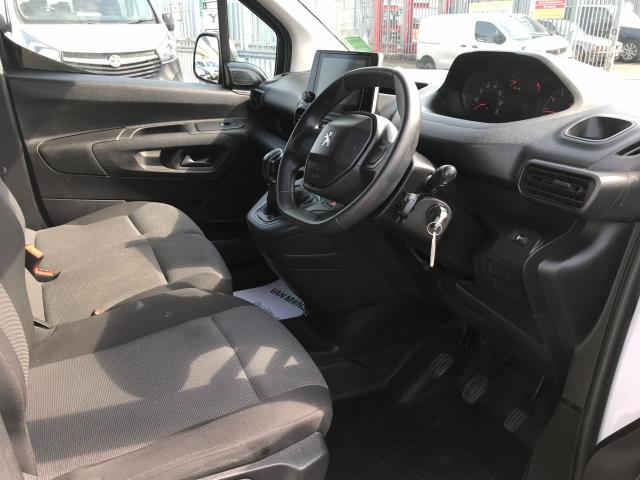 2021 Peugeot Partner L1 1000 1.5BLUE HDI 100PS PROFESSIONAL EURO 6 (NV70KRD) Image 21