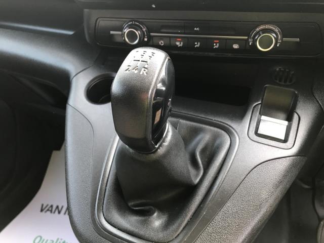 2021 Peugeot Partner L1 1000 1.5BLUE HDI 100PS PROFESSIONAL EURO 6 (NV70KRD) Image 16