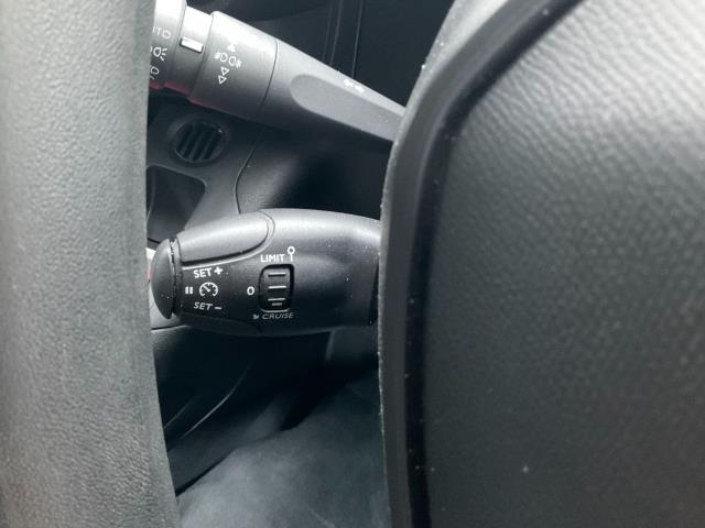 2020 Peugeot Partner 1000 1.5 Bluehdi 100 Professional Van (NV70KSJ) Image 27