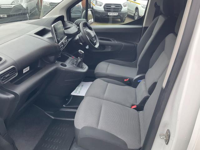 2020 Peugeot Partner 1000 1.5 Bluehdi 100 Professional Van (NV70KSJ) Image 7