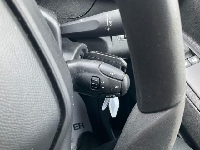 2020 Peugeot Partner 1000 1.5 Bluehdi 100 Professional Van (NV70KSJ) Image 28