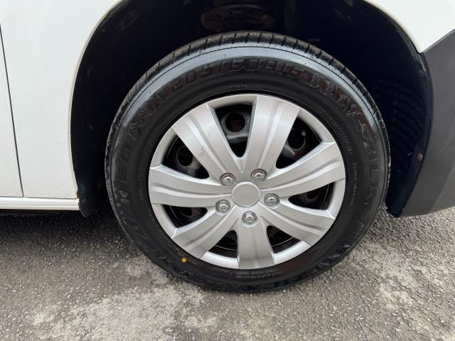 2020 Peugeot Partner 1000 1.5 Bluehdi 100 Professional Van (NV70KTK) Image 52