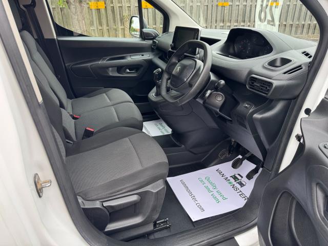 2020 Peugeot Partner 1000 1.5 Bluehdi 100 Professional Van (NV70KTK) Image 13