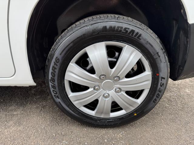 2020 Peugeot Partner 1000 1.5 Bluehdi 100 Professional Van (NV70KTK) Image 54