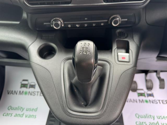 2020 Peugeot Partner 1000 1.5 Bluehdi 100 Professional Van (NV70KTK) Image 26