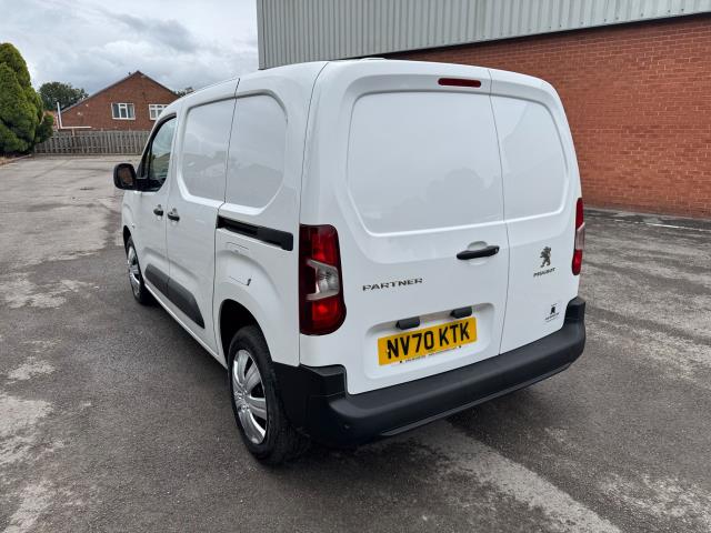 2020 Peugeot Partner 1000 1.5 Bluehdi 100 Professional Van (NV70KTK) Image 7