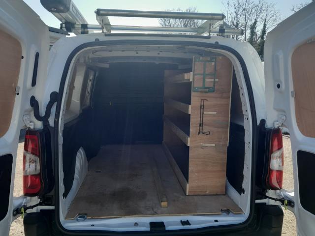 2021 Peugeot Partner 950 1.5 Bluehdi 100 Professional Van L2 (NV70LJX) Image 12