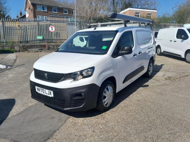 2021 Peugeot Partner 950 1.5 Bluehdi 100 Professional Van L2 (NV70LJX) Image 4
