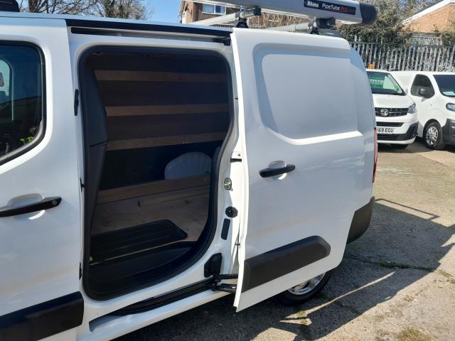 2021 Peugeot Partner 950 1.5 Bluehdi 100 Professional Van L2 (NV70LJX) Image 6