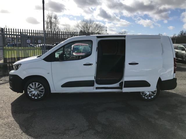 2021 Peugeot Partner L2 950 1.5BLUE HDI 100PS PROFESSIONAL EURO 6 (NV70LJY) Image 12