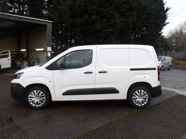 2021 Peugeot Partner 1000 1.5 Bluehdi 100 Professional Van (NV70NFP) Image 4