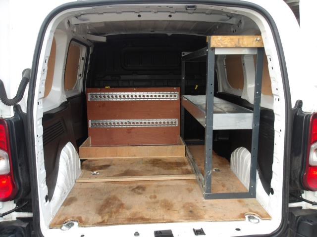 2021 Peugeot Partner 1000 1.5 Bluehdi 100 Professional Van (NV70NFP) Image 21