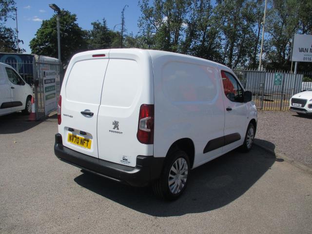 2021 Peugeot Partner 1000 1.5 Bluehdi 100 Professional Van (NV70NFT) Image 4