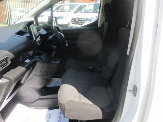 2021 Peugeot Partner 1000 1.5 Bluehdi 100 Professional Van (NV70NFT) Image 26