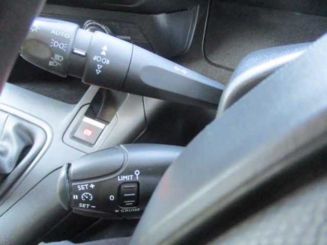 2021 Peugeot Partner 1000 1.5 Bluehdi 100 Professional Van (NV70NFT) Image 19