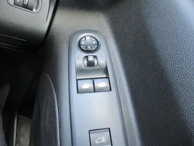 2021 Peugeot Partner 1000 1.5 Bluehdi 100 Professional Van (NV70NFT) Image 16