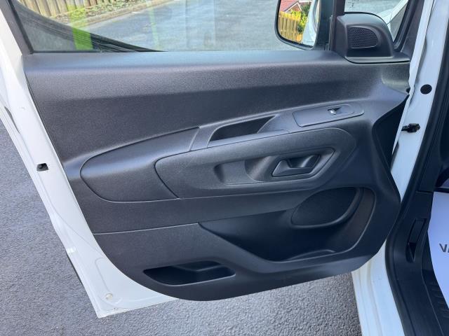 2021 Peugeot Partner 1000 1.5 Bluehdi 100 Professional Van Euro 6 (NV70NHA) Image 34