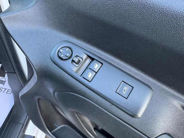 2021 Peugeot Partner 1000 1.5 Bluehdi 100 Professional Van Euro 6 (NV70NHA) Image 19