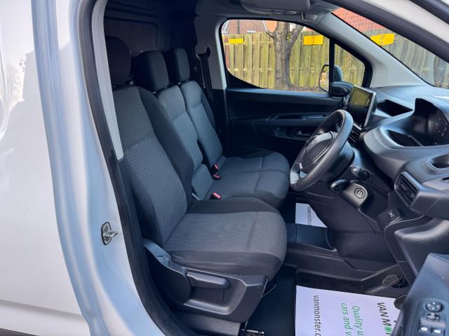 2021 Peugeot Partner 1000 1.5 Bluehdi 100 Professional Van Euro 6 (NV70NHA) Image 16