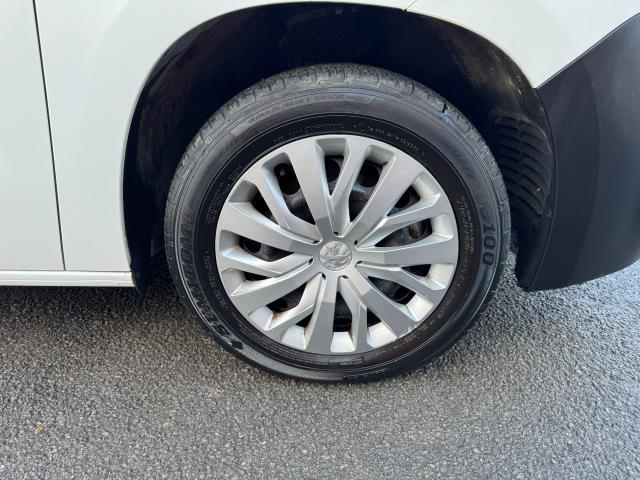 2021 Peugeot Partner 1000 1.5 Bluehdi 100 Professional Van Euro 6 (NV70NHA) Image 51