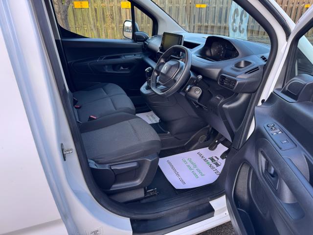 2021 Peugeot Partner 1000 1.5 Bluehdi 100 Professional Van Euro 6 (NV70NHA) Image 13