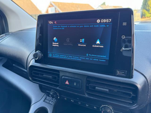 2021 Peugeot Partner 1000 1.5 Bluehdi 100 Professional Van Euro 6 (NV70NHA) Image 24