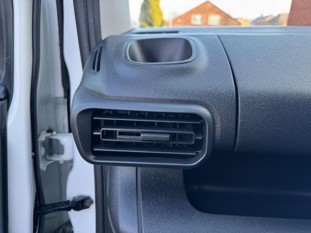 2021 Peugeot Partner 1000 1.5 Bluehdi 100 Professional Van Euro 6 (NV70NHA) Image 37