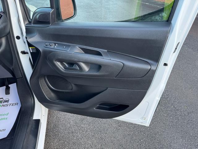 2021 Peugeot Partner 1000 1.5 Bluehdi 100 Professional Van Euro 6 (NV70NHA) Image 18