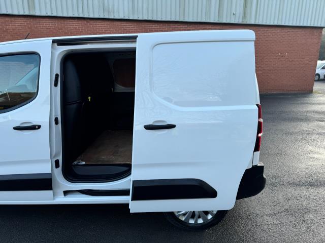 2021 Peugeot Partner 1000 1.5 Bluehdi 100 Professional Van Euro 6 (NV70NHA) Image 40