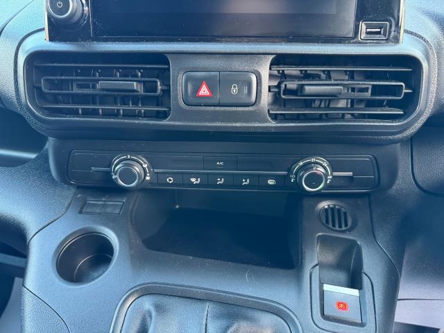 2021 Peugeot Partner 1000 1.5 Bluehdi 100 Professional Van Euro 6 (NV70NHA) Image 25