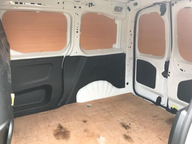 2021 Peugeot Partner 1000 1.5 Bluehdi 100 Professional Van (NV70OHF) Image 6