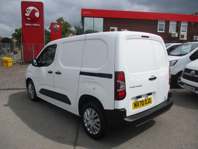 2021 Peugeot Partner 1000 1.5 Bluehdi 100 Professional Van (NV70OJG) Image 7