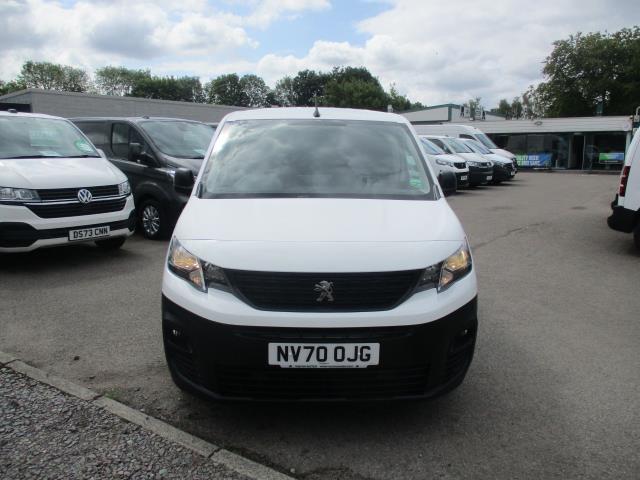 2021 Peugeot Partner 1000 1.5 Bluehdi 100 Professional Van (NV70OJG) Image 11