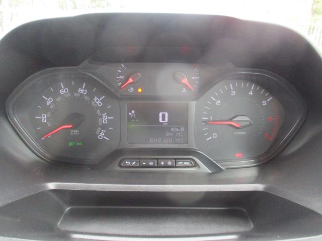 2021 Peugeot Partner 1000 1.5 Bluehdi 100 Professional Van (NV70OJG) Image 13