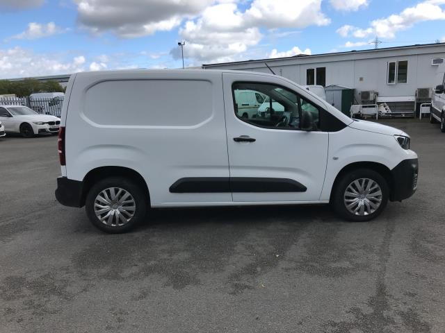2021 Peugeot Partner 1000 1.5 Bluehdi 100 Professional Van (NV70OKH) Image 13