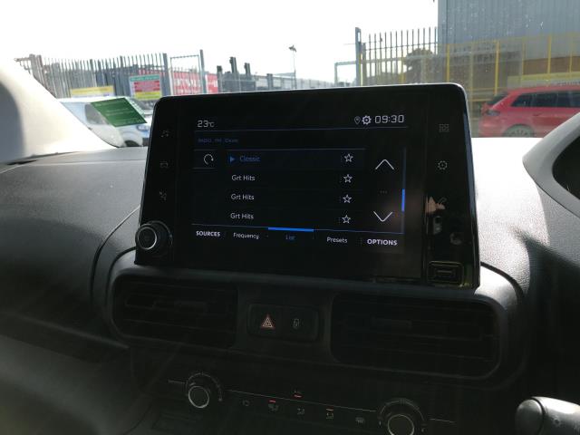 2021 Peugeot Partner L1 1000 1.5BLUE HDI 100PS PROFESSIONAL EURO 6 (NV70OLG) Image 14