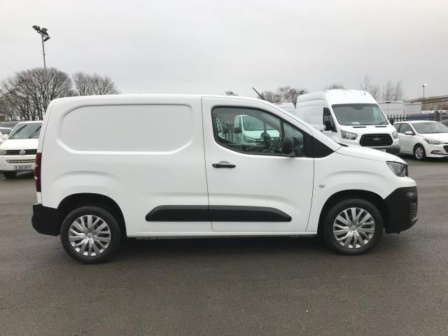 2021 Peugeot Partner 1000 1.5 Bluehdi 100 Professional Van (NV70OLM) Image 10